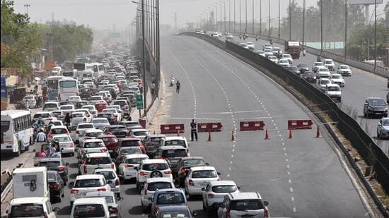 As per estimates, ₹33.11 crore will be used for shifting of existing water supply lines falling in alignment of the national highway from Umang Bhardwaj Chowk to Hero Honda Chowk, ₹8.18 crore will be used for shifting master sewer lines on this stretch and ₹15.57 crore will be for shifting the master stormwater drainage lines. (File Photo/HT)