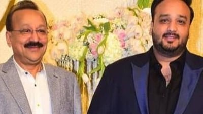 A file photo of Baba Siddique and son Zeeshan. (Instagram/Zeeshan Siddique) (HT_PRINT) A file photo of Baba Siddique and son Zeeshan. (Instagram/Zeeshan Siddique) (HT_PRINT)