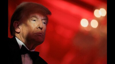 FILE PHOTO: U.S. President-elect Donald Trump attends the America First Policy Institute (AFPI) gala at Mar-A-Lago in Palm Beach, Florida, U.S., November 14, 2024. REUTERS/Carlos Barria/File Photo (REUTERS) FILE PHOTO: U.S. President-elect Donald Trump attends the America First Policy Institute (AFPI) gala at Mar-A-Lago in Palm Beach, Florida, U.S., November 14, 2024. REUTERS/Carlos Barria/File Photo (REUTERS)