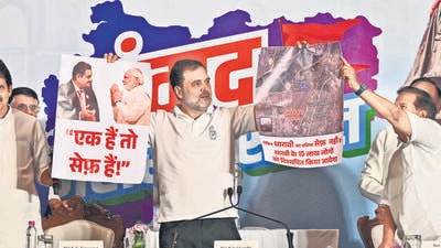 Mumbai. India. Nov 18, 2024: Leader of the Opposition in the Lok Sabha Rahul Gandhi addressed a press conference in Mumbai on Monday. Rahul Gandhi accused the central government of transferring ₹7 lakh crore worth of projects from Maharashtra to Gujarat. Speaking ahead of Maharashtra assembly elections, he mocked BJP`s EK Hai Toh Safe Hai and said the Dharavi Slum Project is designed to benefit Adani. Mumbai, India. Nov 18, 2024. (Photo by Raju Shinde/HT Photo) (Hindustan Times) Mumbai. India. Nov 18, 2024: Leader of the Opposition in the Lok Sabha Rahul Gandhi addressed a press conference in Mumbai on Monday. Rahul Gandhi accused the central government of transferring ₹7 lakh crore worth of projects from Maharashtra to Gujarat. Speaking ahead of Maharashtra assembly elections, he mocked BJP`s EK Hai Toh Safe Hai and said the Dharavi Slum Project is designed to benefit Adani. Mumbai, India. Nov 18, 2024. (Photo by Raju Shinde/HT Photo) (Hindustan Times)