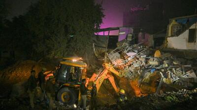 On Monday around 5.15pm, when four to five people, including a 50-year-old labourer and his son, 22, were carrying out foundation excavation work on the empty plot, next to a one-storeyed building in Bahlolpur, suddenly, a wall of that building started developing cracks. (Sunil Ghosh/HT Photo) On Monday around 5.15pm, when four to five people, including a 50-year-old labourer and his son, 22, were carrying out foundation excavation work on the empty plot, next to a one-storeyed building in Bahlolpur, suddenly, a wall of that building started developing cracks. (Sunil Ghosh/HT Photo)