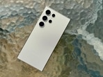 Galaxy S25 Ultra could sport rounded corners. Galaxy S25 Ultra could sport rounded corners.