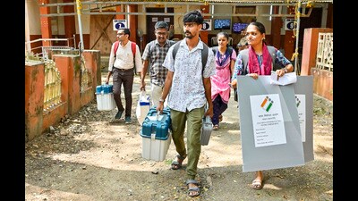 In the last assembly elections, there were 7,729,217 voters across 21 assembly constituencies – eight in Pune city, three in Pimpri-Chinchwad, and 10 in the remaining rural areas. (HT PHOTO) In the last assembly elections, there were 7,729,217 voters across 21 assembly constituencies – eight in Pune city, three in Pimpri-Chinchwad, and 10 in the remaining rural areas. (HT PHOTO)