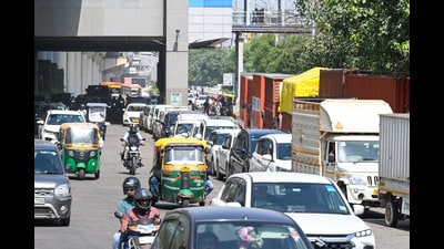 The guideline prohibits vehicle registration if the loans are sourced from financial firms not authorised by the RBI (File photo)