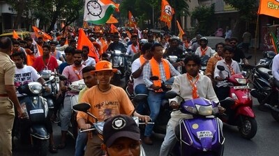 The star show was the almost-five-hour bike rally headed by chief minister Eknath Shinde canvassing for Mumbadevi candidate Shaina NC. (Bhushan Koyande/HT Photo) The star show was the almost-five-hour bike rally headed by chief minister Eknath Shinde canvassing for Mumbadevi candidate Shaina NC. (Bhushan Koyande/HT Photo)