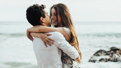 Dopamine plays a significant role in motivating us to connect with our lovers. (Pexels) Dopamine plays a significant role in motivating us to connect with our lovers. (Pexels)