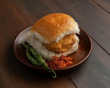 Vada pav. (Pexels) Vada pav. (Pexels)