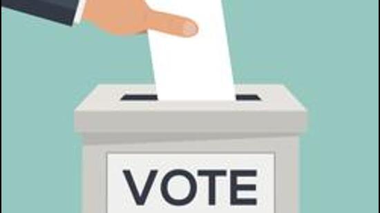 Pune district election administration issues notices to 15 assembly poll candidates, including seven MLAs, after discrepancies were found in expenditure submitted by them. (Getty Images (PIC FOR REPRESENTATION))