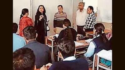 The Chandigarh Commission for Protection of Child Rights team raided the Stepping Stones Senior Secondary School in Sector 37 on Wednesday. (HT Photo) The Chandigarh Commission for Protection of Child Rights team raided the Stepping Stones Senior Secondary School in Sector 37 on Wednesday. (HT Photo)