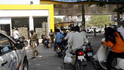 The Petrol Dealers Association had declared a scheme to give  ₹50 petrol free on purchase of engine oil at the petrol pumps in Pune district. (REPRESENTATIVE PHOTO)