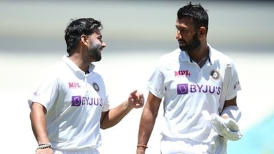 Rishabh Pant (L) and Cheteshwar Pujara in a series from 2022 (Getty) Rishabh Pant (L) and Cheteshwar Pujara in a series from 2022 (Getty)