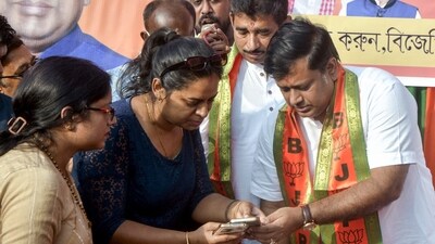 Kolkata, Nov 18 (ANI): Union Minister of State for Education & Development and BJP leader Sukanta Majumdar during the party's door-to-door membership drive, in Kolkata on Monday. (ANI Photo) (Saikat Paul) Kolkata, Nov 18 (ANI): Union Minister of State for Education & Development and BJP leader Sukanta Majumdar during the party's door-to-door membership drive, in Kolkata on Monday. (ANI Photo) (Saikat Paul)