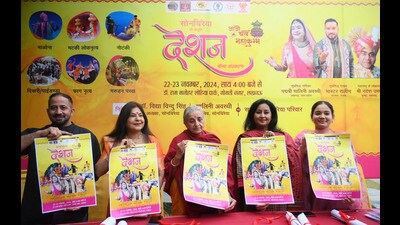 Dr Vidhya Bindu Singh, along with folk singer Malini Awasthi and others released the poster of the 4th edition of Deshaj at Lohia Park in Lucknow on Thursday (HT Photo) Dr Vidhya Bindu Singh, along with folk singer Malini Awasthi and others released the poster of the 4th edition of Deshaj at Lohia Park in Lucknow on Thursday (HT Photo)