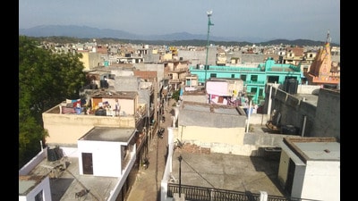 Thus a 3-km ESZ around Nayagaon would lead to demolition of numerous structures, including houses, shops, hospitals, religious places and hotels in Kansal, Karoran and Nada, complain local residents, voicing opposition to the proposal. (Anil Dayal/HT) Thus a 3-km ESZ around Nayagaon would lead to demolition of numerous structures, including houses, shops, hospitals, religious places and hotels in Kansal, Karoran and Nada, complain local residents, voicing opposition to the proposal. (Anil Dayal/HT)
