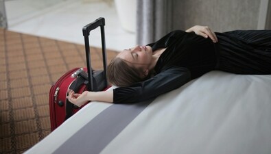 Jet lags are often associated with long journeys and multiple time zone shifts. But sometimes, even the minor ones can make us feel off, albeit temporarily. (Pexels) Jet lags are often associated with long journeys and multiple time zone shifts. But sometimes, even the minor ones can make us feel off, albeit temporarily. (Pexels)