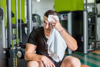 Balancing rest days with deload weeks ensures optimal performance (Freepik) Balancing rest days with deload weeks ensures optimal performance (Freepik)
