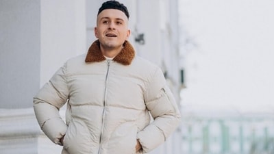 This guide helps you create a fashionable, cosy winter wardrobe with warm sweaters, pullovers, jackets. This guide helps you create a fashionable, cosy winter wardrobe with warm sweaters, pullovers, jackets.