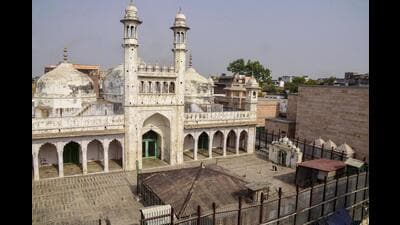 The Gyanvapi mosque dispute stems from claims by Hindu devotees that the mosque was built atop a pre-existing Hindu temple. (HT PHOTO) The Gyanvapi mosque dispute stems from claims by Hindu devotees that the mosque was built atop a pre-existing Hindu temple. (HT PHOTO)