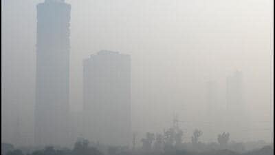 The Noida skyline seen on a foggy winter morning on Friday. (Sunil Ghosh/HT photo) The Noida skyline seen on a foggy winter morning on Friday. (Sunil Ghosh/HT photo)