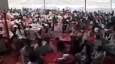 In Pakistan, a family from Gujranwala, who claimed to survive on begging, hosted a lavish feast for 20,000 people. (X/@PhupoO_kA_betA)