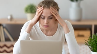 Study links online content consumption to mental health challenges (Shutterstock) Study links online content consumption to mental health challenges (Shutterstock)