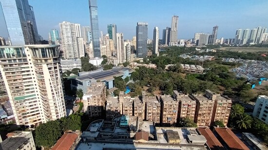 The Brihanmumbai Municipal Corporation (BMC) has issued notices to 100 prominent property tax defaulters in the city. (Picture for representational purposes only) (Mehul R Thakkar/HT)