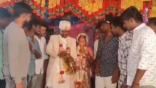 Representational image: A wedding in Kurnool, Andhra Pradesh, was briefly interrupted when a man collapsed from a cardiac arrest (UttarandhraNow/X)