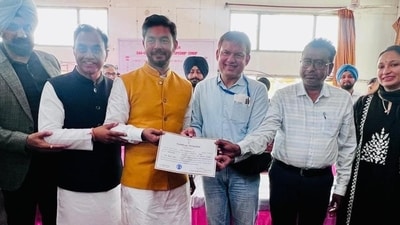 AAP’ s victorious candidate Ishank Kumar defeats Congress's Ranjit Kumar by 28,690 votes in AAP’ s victorious candidate Ishank Kumar defeats Congress's Ranjit Kumar by 28,690 votes in