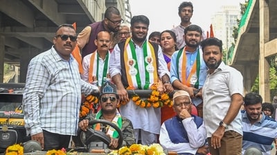NCP (Sharad Pawar) candidate Fahad Ahmed campaigns in Anushkati Nagar assembly constituency. Actress Swara Bhaskar and congress leader Kanhaiya Kumar were present. (Raju Shinde/HT Photo) NCP (Sharad Pawar) candidate Fahad Ahmed campaigns in Anushkati Nagar assembly constituency. Actress Swara Bhaskar and congress leader Kanhaiya Kumar were present. (Raju Shinde/HT Photo)