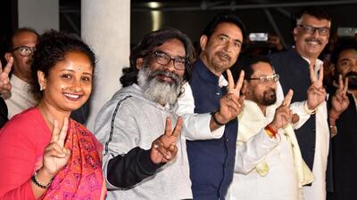 Jharkhand chief minister Hemant Soren (2L) with his wife Kalpana Murmu Soren (L) flashes the victory sign during celebrations after their JMM-led alliance secured majority votes in the Jharkhand assembly elections (AFP) Jharkhand chief minister Hemant Soren (2L) with his wife Kalpana Murmu Soren (L) flashes the victory sign during celebrations after their JMM-led alliance secured majority votes in the Jharkhand assembly elections (AFP)