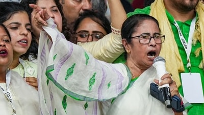 TMC takes an early lead in Bengal bypolls (PTI) TMC takes an early lead in Bengal bypolls (PTI)
