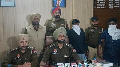 The accused, identified as Sonu,19, of Manimajra and Varun Rai, 29, of Delhi, were nabbed from Baltana, Zirakpur, on Friday. (HT Photo)