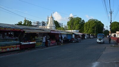 The project aims to improve traffic flow and establish direct road connectivity from Hanuman Setu to Samta Mulak Chauraha, officials said. (File)