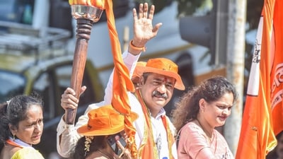Sena (UBT) candidate Mahesh Baliram Sawant, who replaced Sada Sarvankar, defeated MNS's Amit Thackeray by securing 50,213 votes. (ANI) Sena (UBT) candidate Mahesh Baliram Sawant, who replaced Sada Sarvankar, defeated MNS's Amit Thackeray by securing 50,213 votes. (ANI)