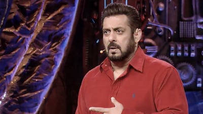 Salman Khan got angry while talking with Rajat Dalal on Bigg Boss 18. Salman Khan got angry while talking with Rajat Dalal on Bigg Boss 18.