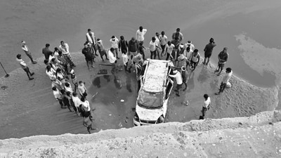 The river lacked enough water, leading to a fatal impact that left three people dead. (@SachinGuptaUP)