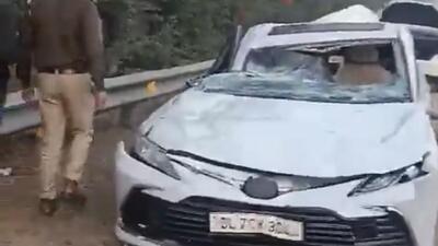 On Sunday around 4am, when all eight were heading towards Delhi in two cars from Vrindavan, a speeding truck rammed into their cars from behind. (HT Photo) On Sunday around 4am, when all eight were heading towards Delhi in two cars from Vrindavan, a speeding truck rammed into their cars from behind. (HT Photo)