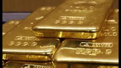 The passenger had concealed the gold in paste form inside his underwear and knee straps. (HT File)