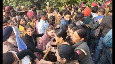 The protesters said that they had been running from pillar to post to get the joining letters. (HT Photo) The protesters said that they had been running from pillar to post to get the joining letters. (HT Photo)