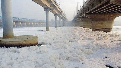 Toxic foam in the Yamuna at Kalindi Kunj in Delhi. High pollution in Delhi’s drain network eventually reaches the Yamuna. (ANI)