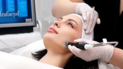 “Hydrafacial is a popular non-invasive treatment that makes use of hydra-dermabrasion technology to cleanse and hydrate your skin under 60 minutes." “Hydrafacial is a popular non-invasive treatment that makes use of hydra-dermabrasion technology to cleanse and hydrate your skin under 60 minutes."