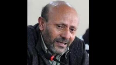 Baramulla Lok Sabha MP Engineer Rashid on Monday moved the Patiala House court in New Delhi, seeking interim bail in a terror-funding case to attend the ongoing winter session of Parliament. (HT file photo)