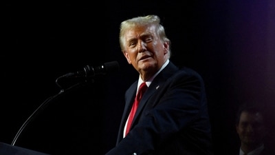 FILE PHOTO:U.S. President-elect Donald Trump takes the stage following early results from the 2024 U.S. presidential election in Palm Beach County Convention Center, in West Palm Beach, Florida, U.S., November 6, 2024. REUTERS/Callaghan O'Hare/File Photo (REUTERS) FILE PHOTO:U.S. President-elect Donald Trump takes the stage following early results from the 2024 U.S. presidential election in Palm Beach County Convention Center, in West Palm Beach, Florida, U.S., November 6, 2024. REUTERS/Callaghan O'Hare/File Photo (REUTERS)