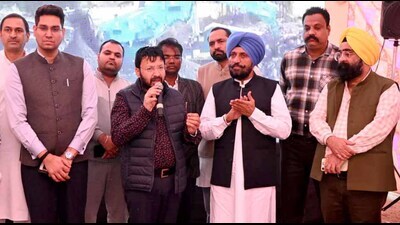 Local bodies minister Dr Ravjot Singh during the inauguration of a development projects in Ludhiana on Monday. (HT Photo) Local bodies minister Dr Ravjot Singh during the inauguration of a development projects in Ludhiana on Monday. (HT Photo)