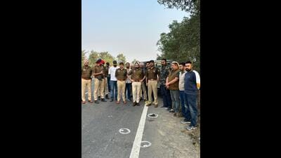 The Patiala police on Monday arrested the main accused in a carjacking case that took place on November 21 after a brief encounter on the Patiala-Sangrur bypass road and seized a .32 bore pistol from his possession. (HT Photo)
