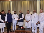 Eknath Shinde met Governor C P Radhakrishnan and tendered his resignation. (Photo by Yogesh Naik/HT)