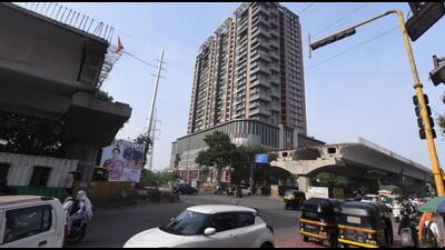 The Pune Municipal Corporation (PMC) has coordinated with the power utility to resolve the issue and resume work. (HT PHOTO)