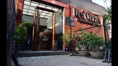 The blasts occurred outside Chandigarh’s Seville Bar & Lounge, owned by the Punjabi singer, and De’Orra. (Keshav Singh/HT) The blasts occurred outside Chandigarh’s Seville Bar & Lounge, owned by the Punjabi singer, and De’Orra. (Keshav Singh/HT)
