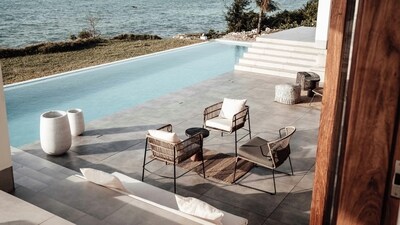 Top stylish outdoor chairs for a perfect garden or patio relaxation setup. (Pexels)