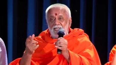 Vishwa Vokkaliga Mahasamastana Math seer Kumara Chandrashekaranatha Swamiji. (YouTube) Vishwa Vokkaliga Mahasamastana Math seer Kumara Chandrashekaranatha Swamiji. (YouTube)
